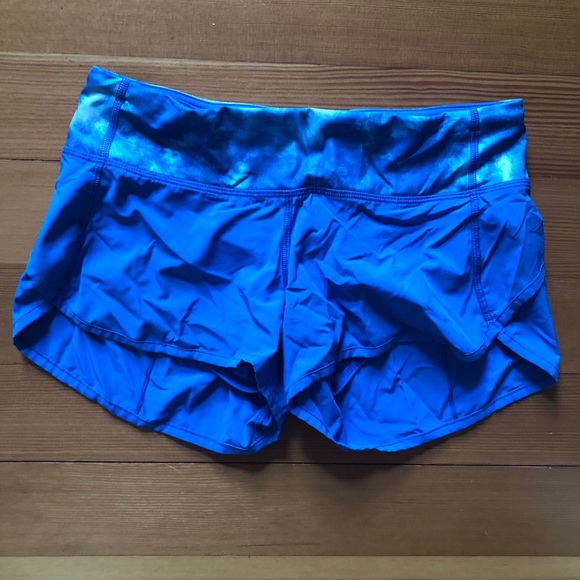 Lululemon Shorts Size 4 - Picture 5 of 5